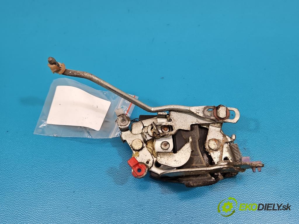 Daihatsu Feroza 1.6 16V 95 HP manual 70 kW 1589 cm3 3- zámok predné pravý