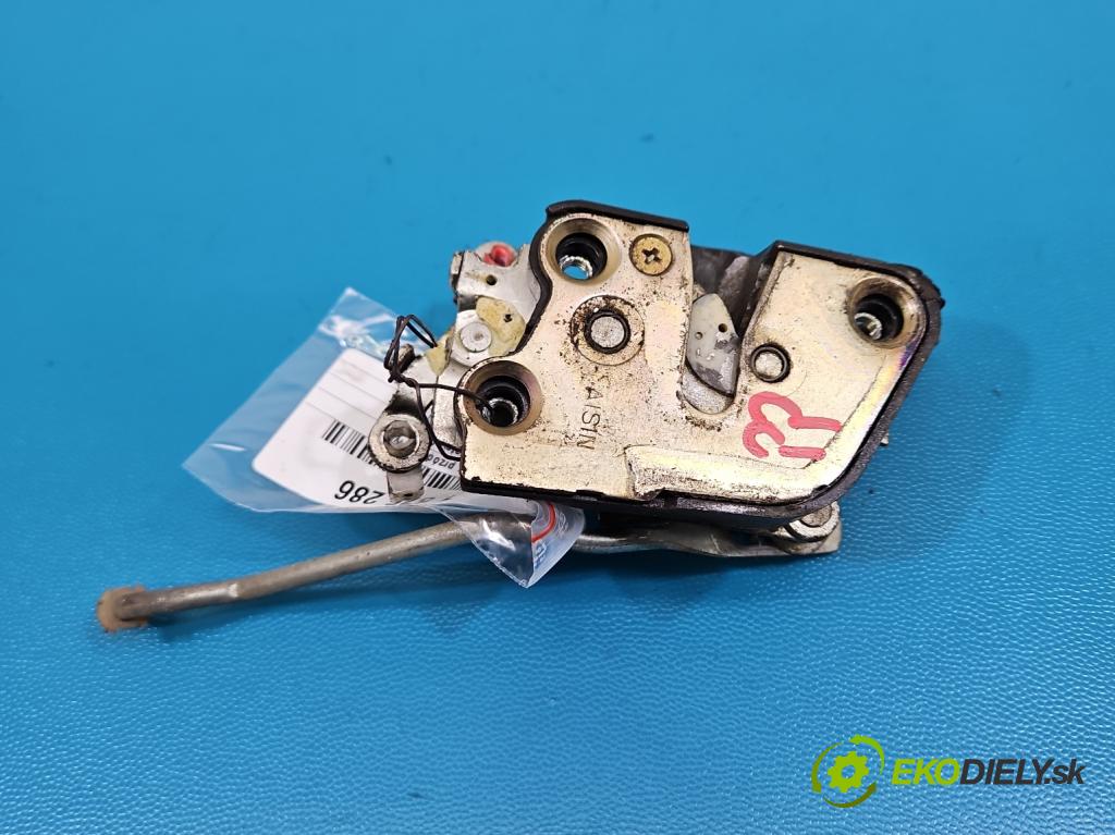 Daihatsu Feroza 1.6 16V 95 HP manual 70 kW 1589 cm3 3- zámok predné pravý