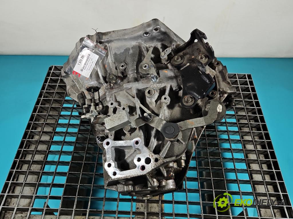 Toyota Auris II 2012-2018 1.6 16V 132 hp manual 97 kW 1598 cm3 5- převodovka stupňová manual 31115-05031 5
