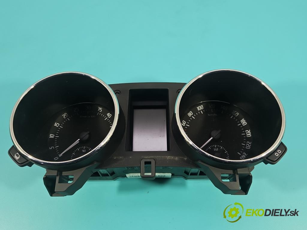 Skoda Yeti 2009-2017 2.0 tdi 110 HP manual 81 kW 1968 cm3 5- prístrojovka/ budíky 5L0920840K (Prístrojová doska)