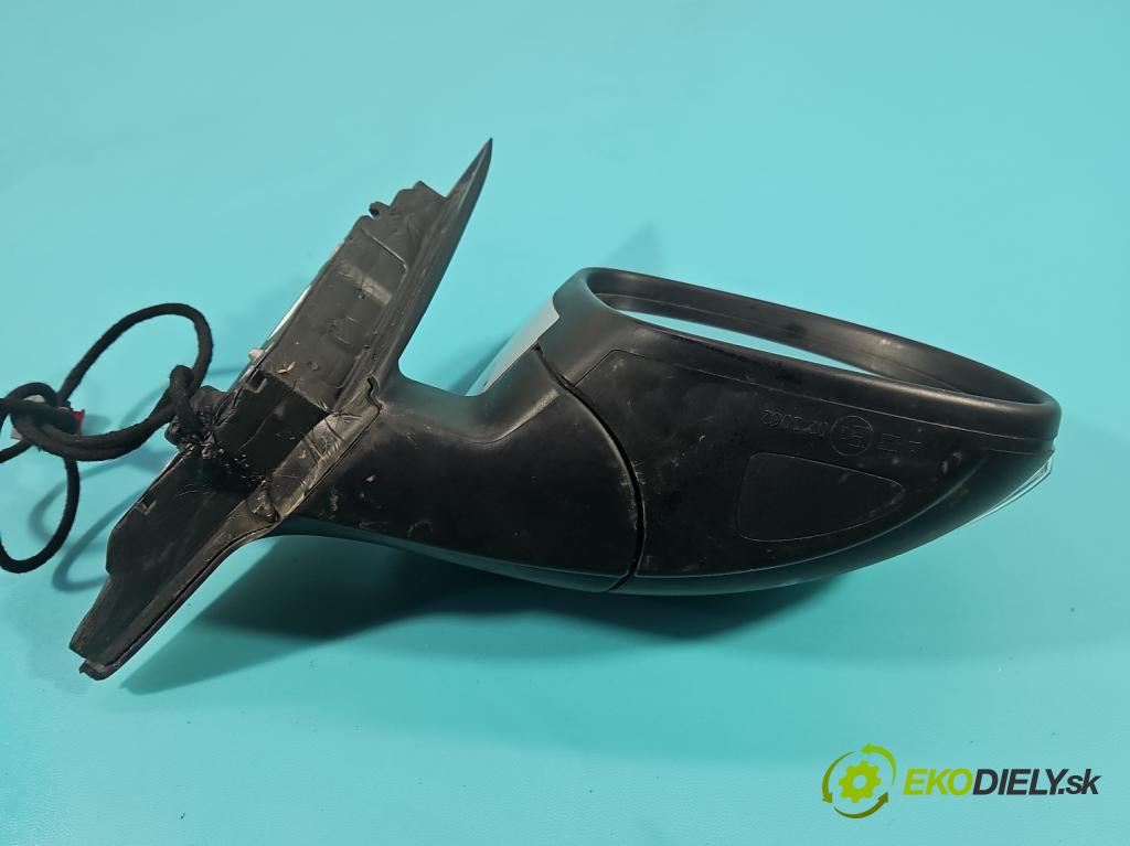 Skoda Yeti 2009-2017 2.0 tdi 110 HP manual 81 kW 1968 cm3 5- zrkadlo pravé  (Kľučka dverí ostatné)