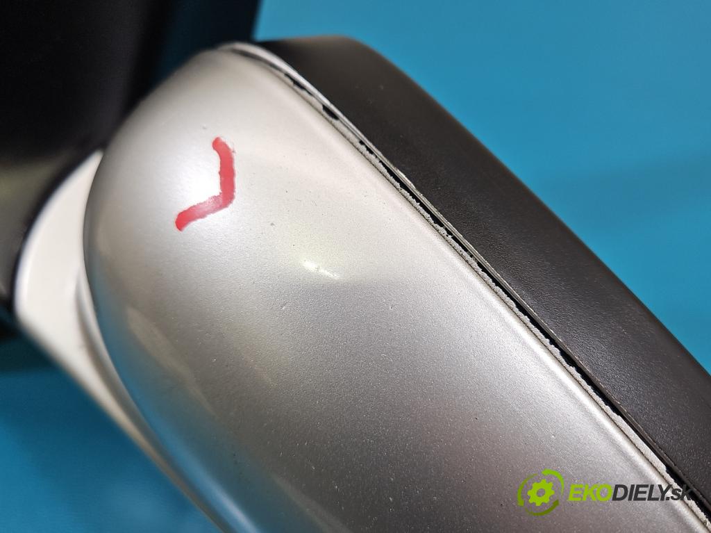 Mercedes Vaneo 1.7 cdi 91 KM automatic 67 kW 1689 cm3 5- zrkadlo ľavé  (Kľučka dverí ostatné)