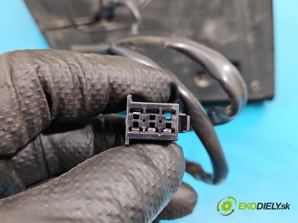 Mercedes Vaneo 1.7 cdi 91 KM automatic 67 kW 1689 cm3 5- zrkadlo ľavé  (Kľučka dverí ostatné)