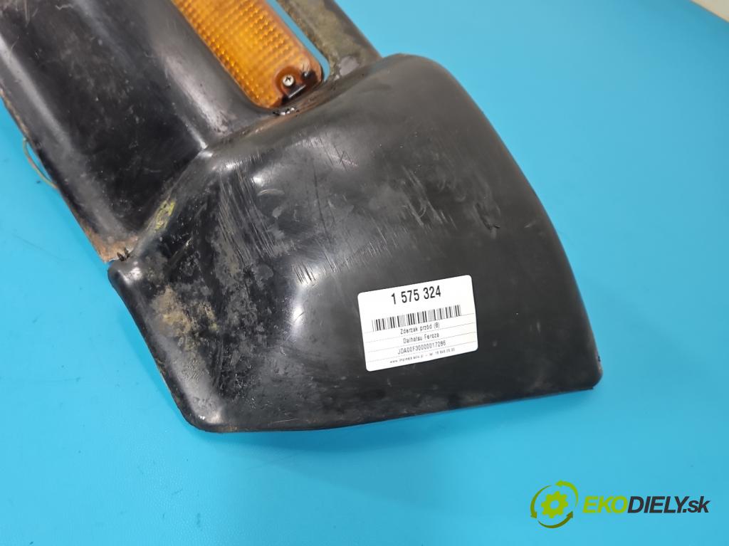 Daihatsu Feroza 1.6 16V 95 HP manual 70 kW 1589 cm3 3- nárazník predné  (Kľučka dverí ostatné)
