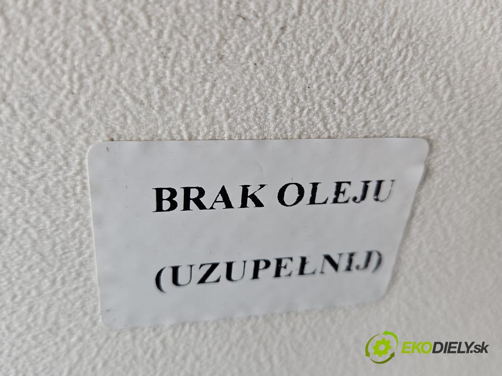 Daihatsu Feroza 1.6 16V 95 HP manual 70 kW 1589 cm3 3- Most: zadní: