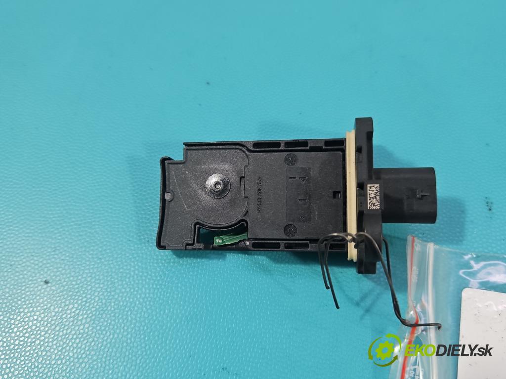 MG MG3  24- 1.5 16V 116 HP manual 85 kW 1495 cm3 5- průtokoměr: AAA20372201 (Váha vzduchu)