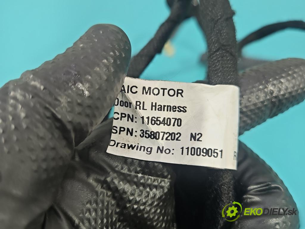 MG MG3  24- 1.5 16V 116 HP manual 85 kW 1495 cm3 5- Zväzok: dvere zadné vľavo: