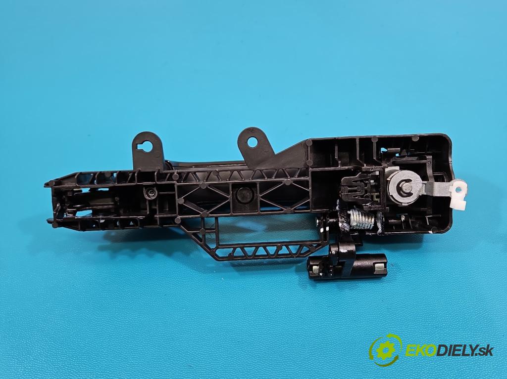 MG MG3  24- 1.5 16V 116 HP manual 85 kW 1495 cm3 5- rukoväť predné ľavé mimo:  (Kľučka dverí vonkajšia predná ľavá)