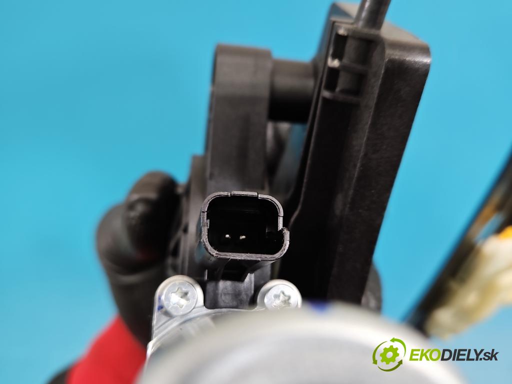 MG MG3  24- 1.5 16V 116 HP manual 85 kW 1495 cm3 5- mechanizmus okna zadné ľavý 11198395