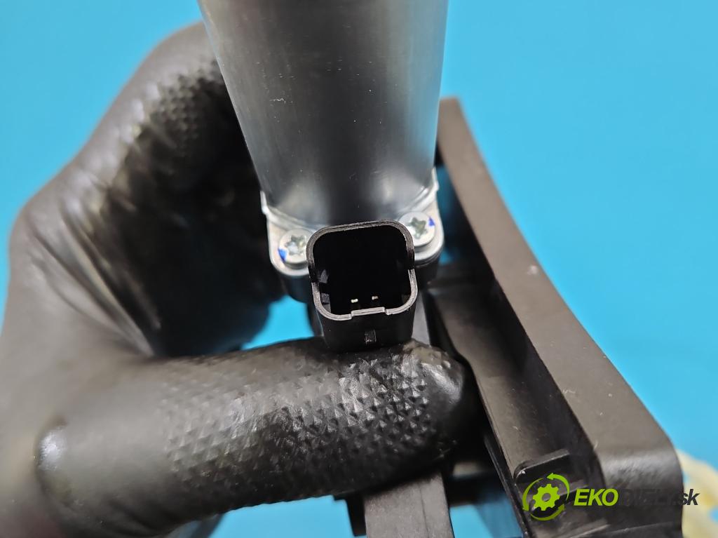 MG MG3  24- 1.5 16V 116 HP manual 85 kW 1495 cm3 5- mechanizmus okna zadné pravý 11318545