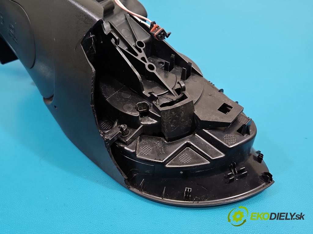 MG MG3  24- 1.5 16V 116 HP manual 85 kW 1495 cm3 5- zrkadlo ľavé ZP22C41L0 (Kľučka dverí ostatné)