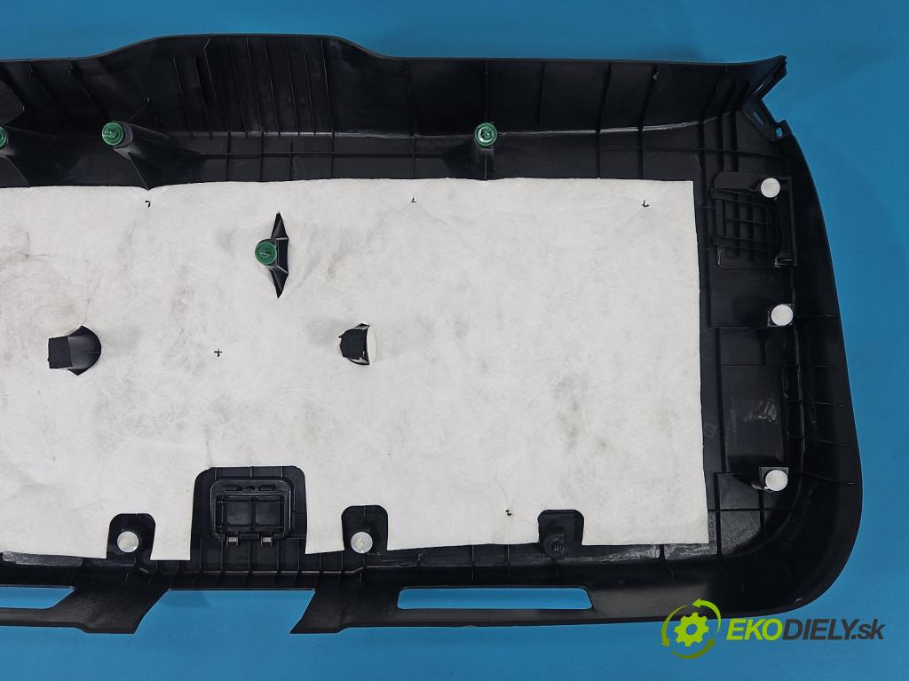 Lexus NX I 2014-2021 2.5 16V 155 HP automatic 114 kW 2494 cm3 5- Čalounictví: kufrové dvere A048708