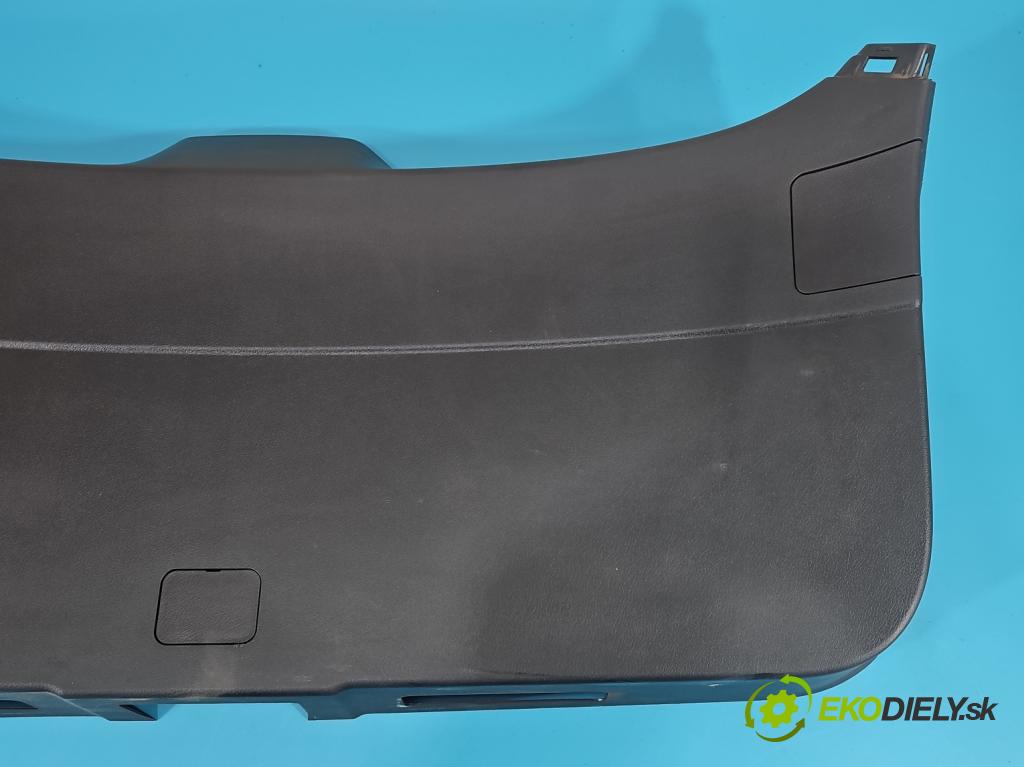 Lexus NX I 2014-2021 2.5 16V 155 HP automatic 114 kW 2494 cm3 5- Čalounictví: kufrové dvere A048708