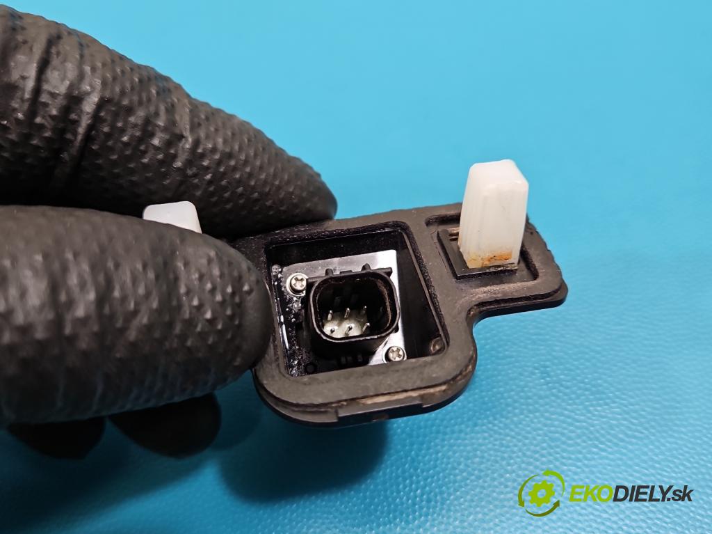 Lexus NX I 2014-2021 2.5 16V 155 HP automatic 114 kW 2494 cm3 5- Kamera cúvania 86790-78020