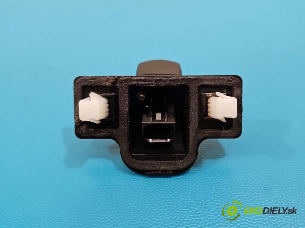 Lexus NX I 2014-2021 2.5 16V 155 HP automatic 114 kW 2494 cm3 5- Kamera cúvania 86790-78020