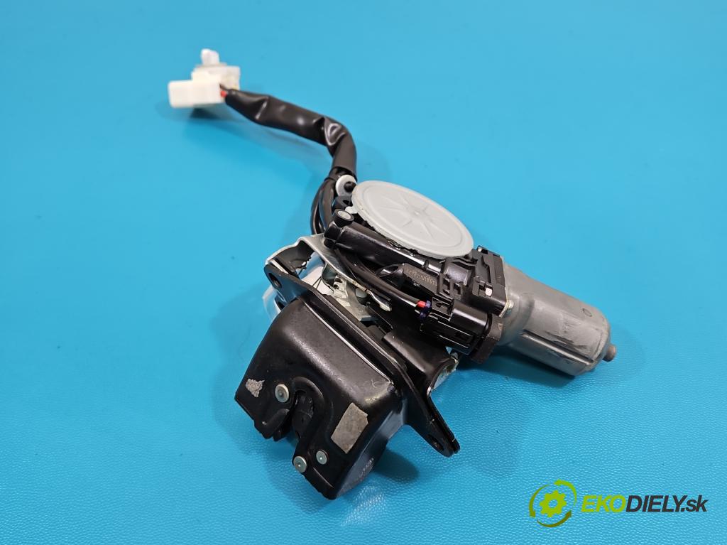 Lexus NX I 2014-2021 2.5 16V 155 HP automatic 114 kW 2494 cm3 5- zámok kufrové dvere zadné 412310-10130