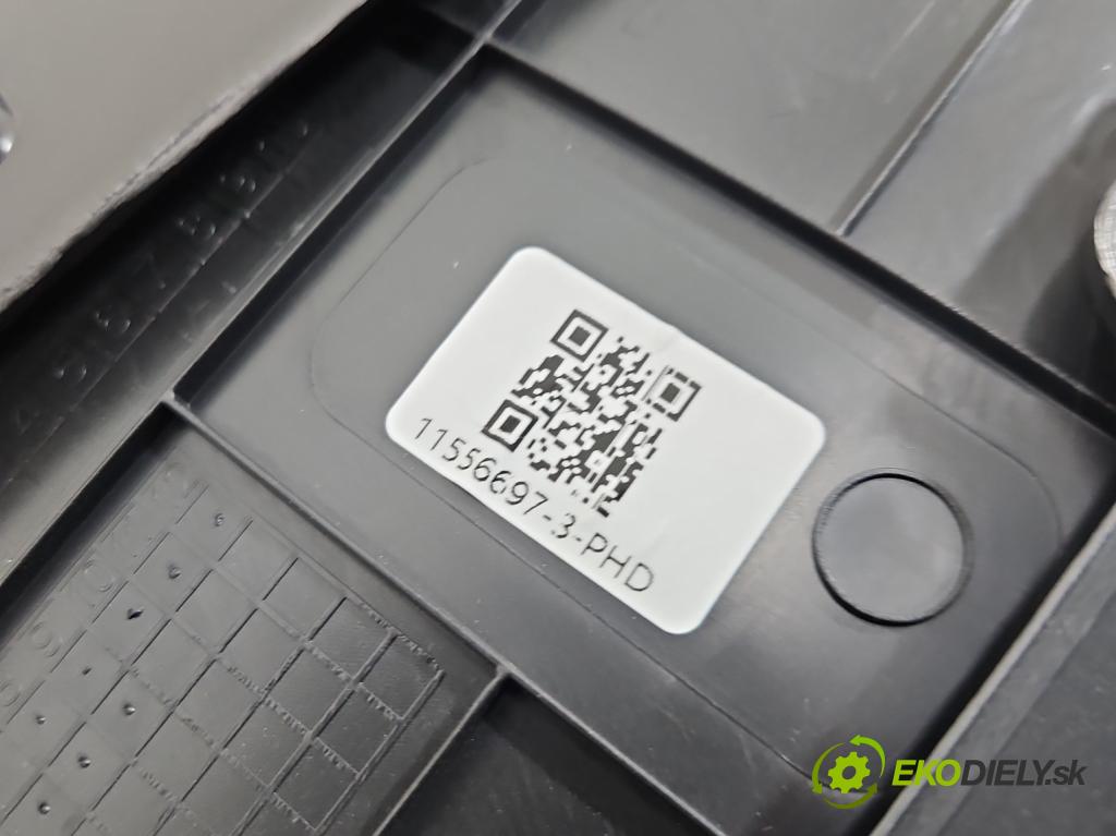 MG MG3  24- 1.5 16V 116 HP manual 85 kW 1495 cm3 5- Čalounictví: dvere zadné pravé