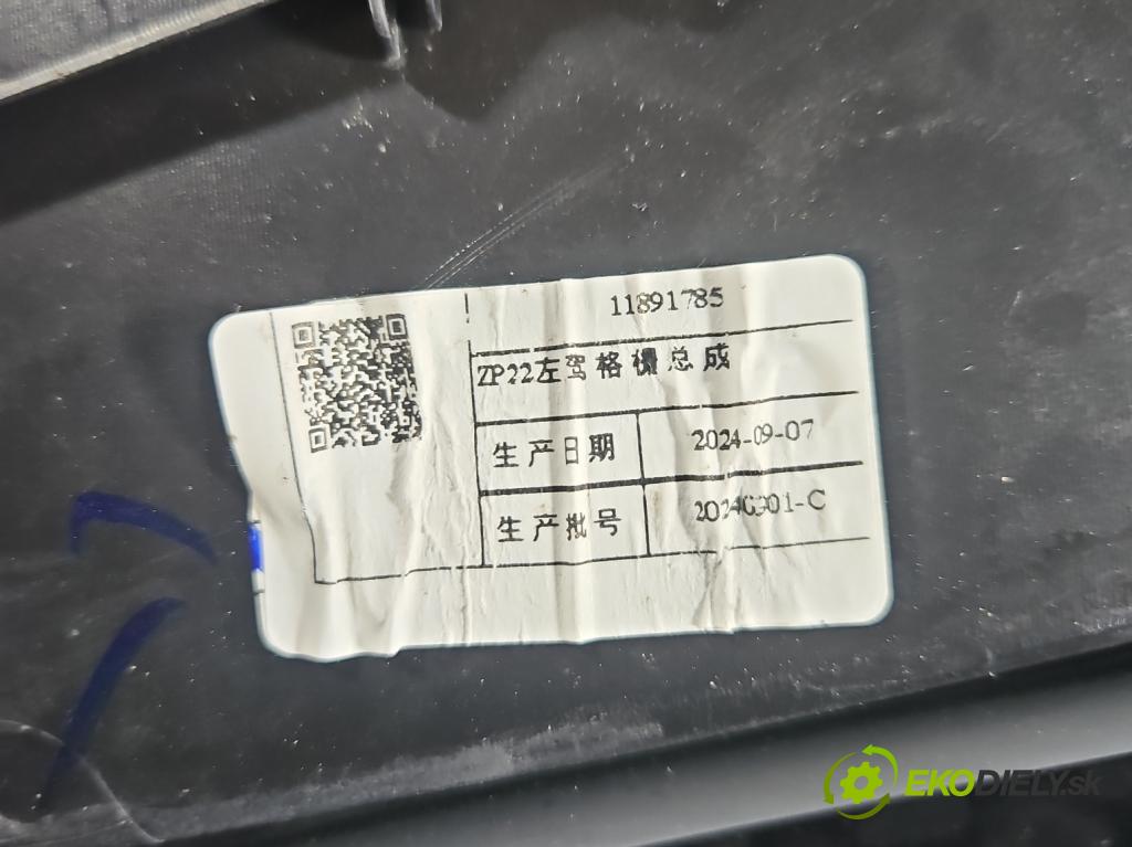 MG MG3  24- 1.5 16V 116 HP manual 85 kW 1495 cm3 5- torpédo 11891785 (Torpédo (plast pod čelným sklom))