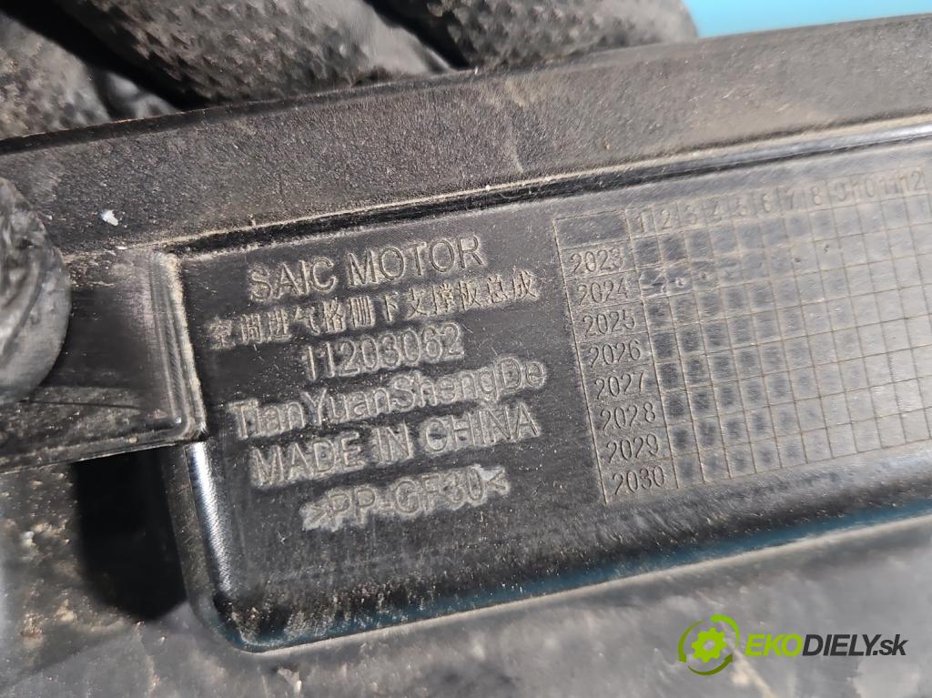 MG MG3  24- 1.5 16V 116 HP manual 85 kW 1495 cm3 5- torpédo 11203062 (Torpédo (plast pod čelným sklom))