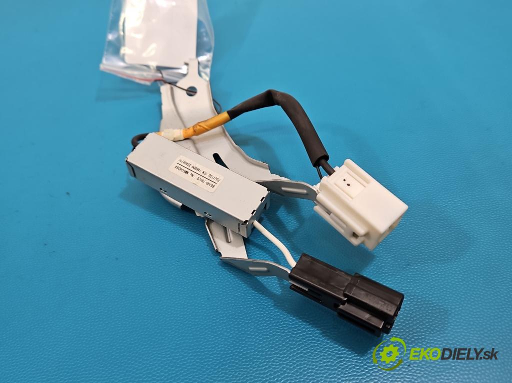 Lexus NX I 2014-2021 2.5 16V 155 HP automatic 114 kW 2494 cm3 5- Antena 86300-78020