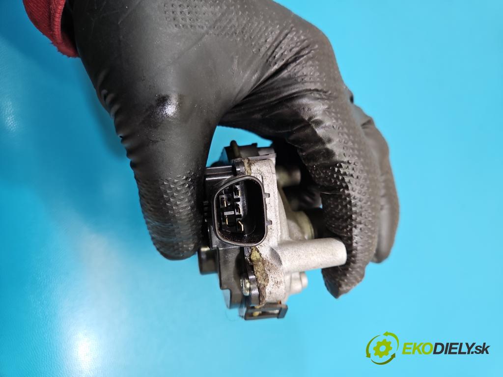 Lexus NX I 2014-2021 2.5 16V 155 HP automatic 114 kW 2494 cm3 5- motor stieračov predné 85110-78010