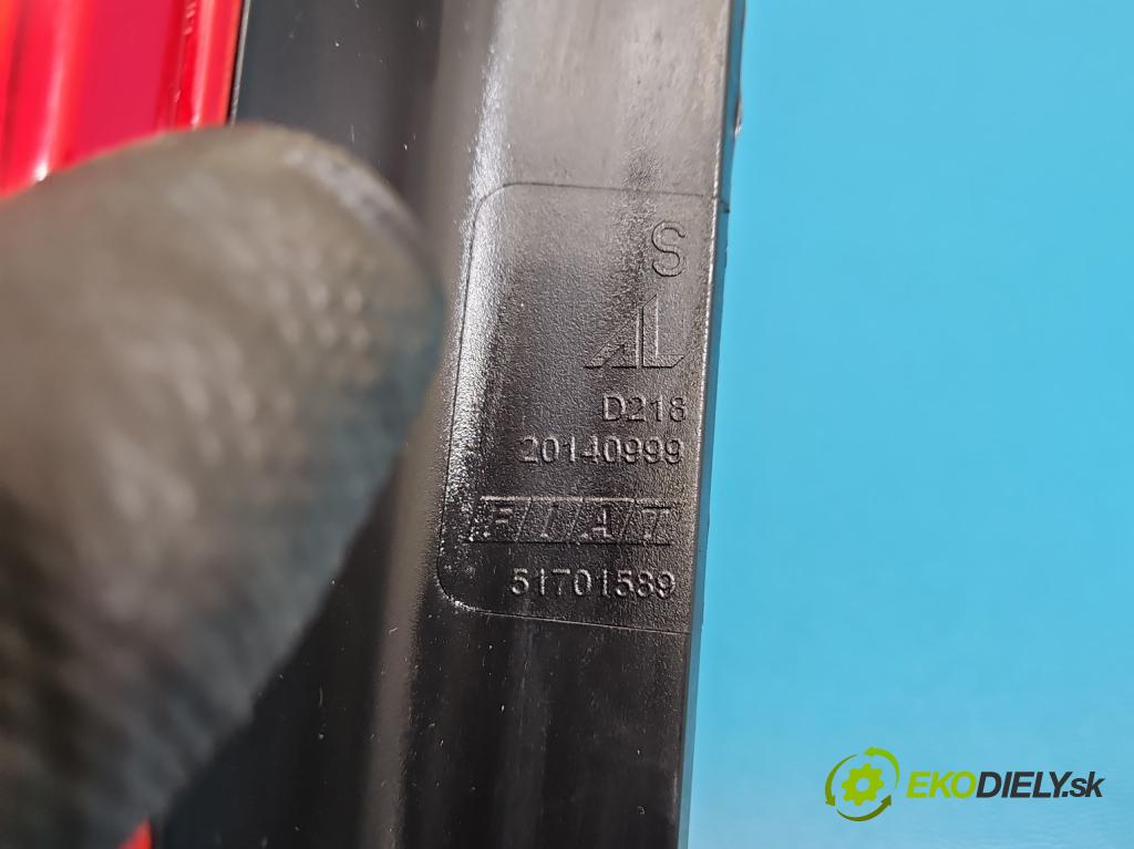 Fiat Punto Grande 1.4 8V 77 hp manual 57 kW 1368 cm3 5- světlo zadní levé 51701589 (Klika dveří ostatní)