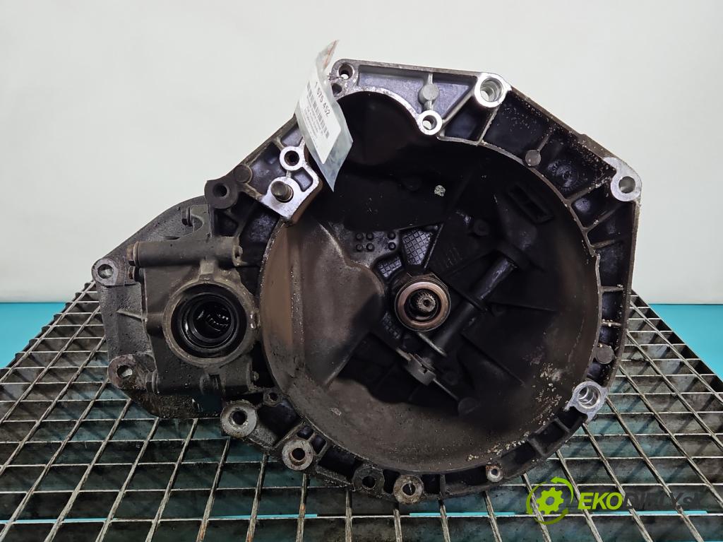 Fiat Punto Grande 1.4 8V 77 HP manual 57 kW 1368 cm3 5- prevodovka stupeň,rýchlosť manual