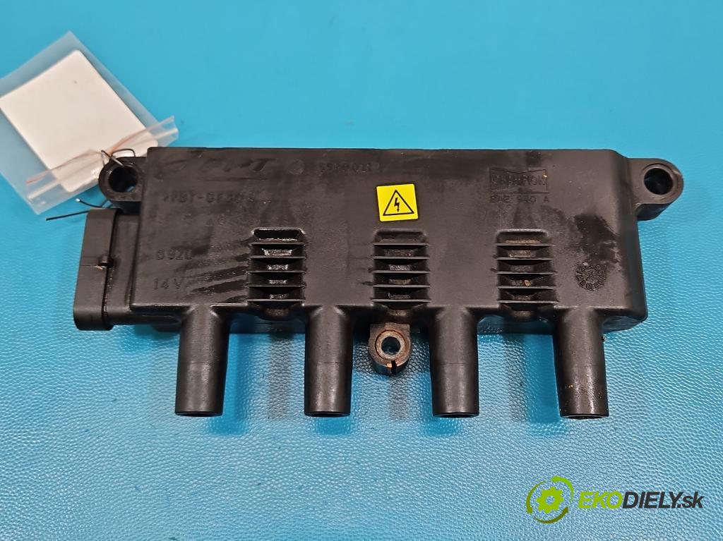 Fiat Punto Grande 1.4 8V 77 HP manual 57 kW 1368 cm3 5- cievka zapaľovacia 55200112 (Zapaľovacia cievka)