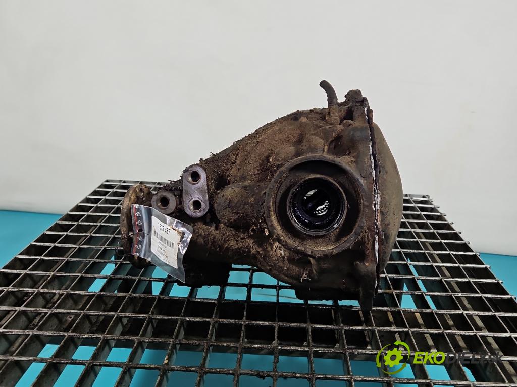 Daihatsu Feroza 1.6 16V 95 HP manual 70 kW 1589 cm3 3- Most: predný