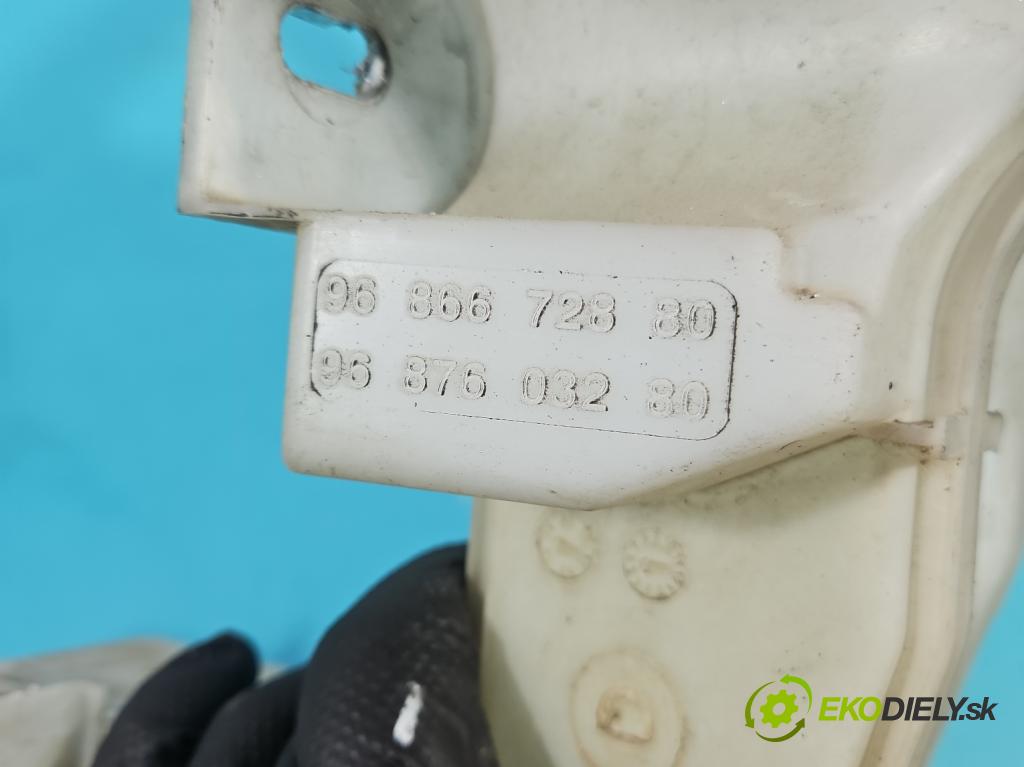 Peugeot 508 I 2010-2018 2.0 hdi 150 hp manual 110 kW 1997 cm3 5- nádržka tekutina: ostřikovačů 9686672880