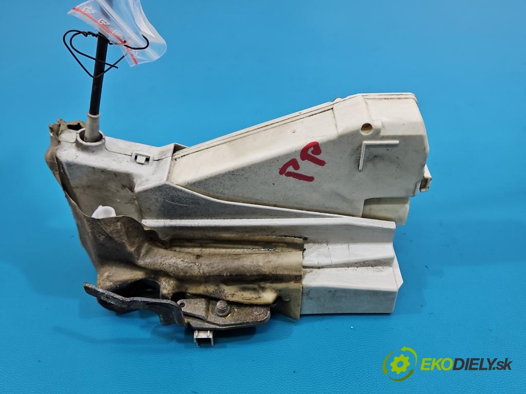 Vw Sharan I 1995-2010 2.0 8V 116 HP manual 85 kW 1984 cm3 5- zámok predné pravý