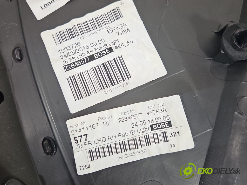 Opel Insignia A 2008-2017 2.0 cdti B20DTH: 170 HP automatic 125 kW 1956 cm3 5- Čalounictví: dvere predné pravé