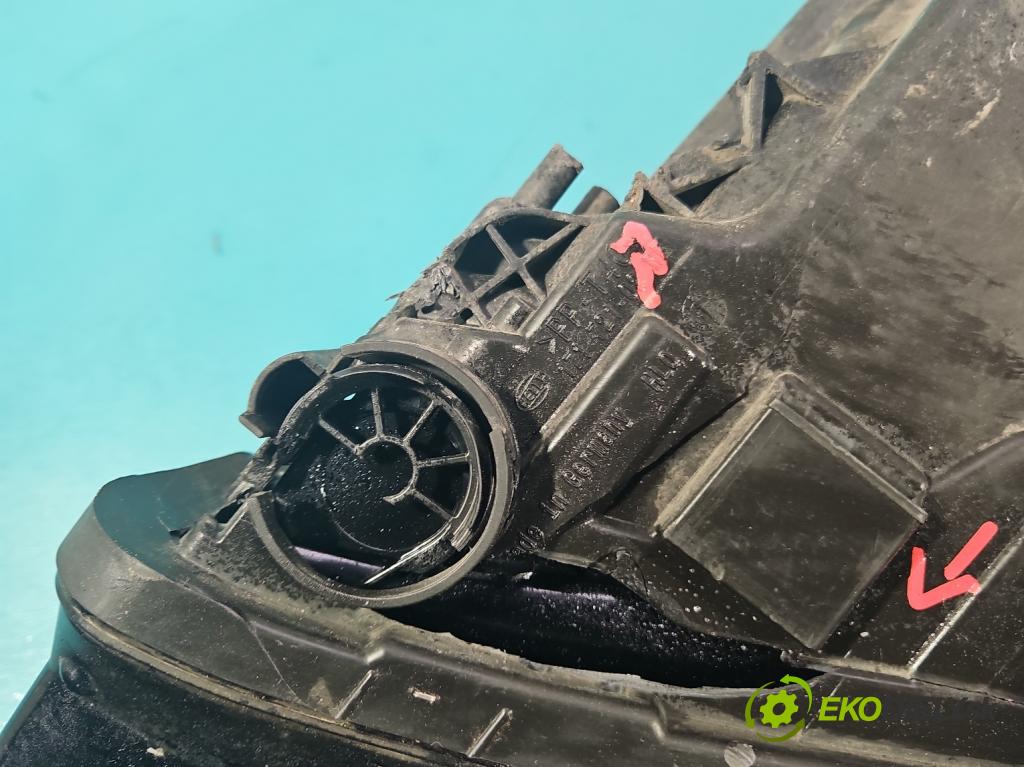 Audi A8 D4 2009-2017 2.0 TFSI 211KM automatic 155 kW 1984 cm3 4- Reflektor: pravý 4H0941004 (Svetlo predné pravé)