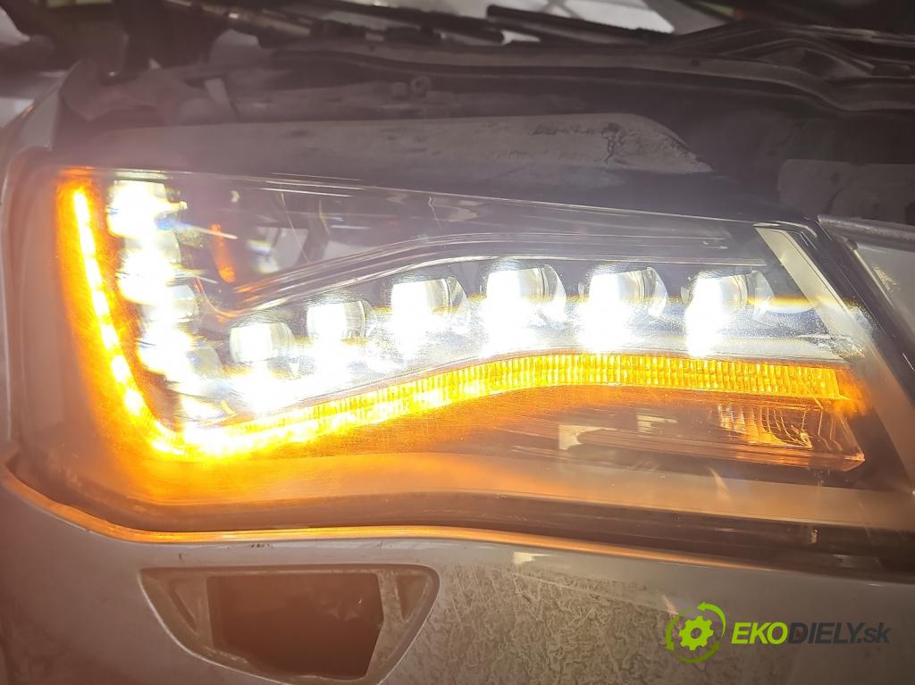 Audi A8 D4 2009-2017 2.0 TFSI 211KM automatic 155 kW 1984 cm3 4- Reflektor: pravý 4H0941004 (Svetlo predné pravé)