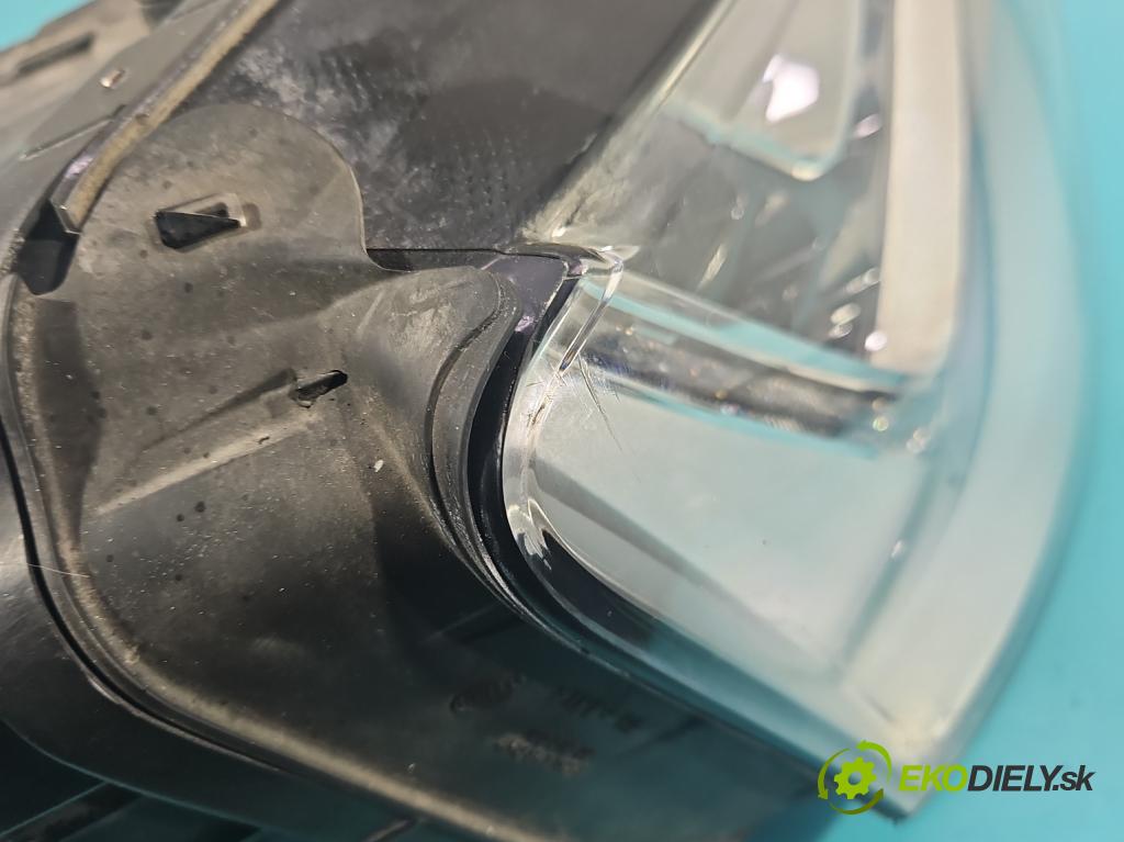 Audi A8 D4 2009-2017 2.0 TFSI 211KM automatic 155 kW 1984 cm3 4- Reflektor: pravý 4H0941004 (Svetlo predné pravé)