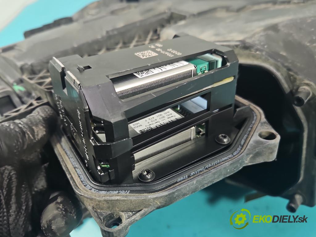 Audi A8 D4 2009-2017 2.0 TFSI 211KM automatic 155 kW 1984 cm3 4- světlo pravý 4H0941004 (Pravé přední světlo)