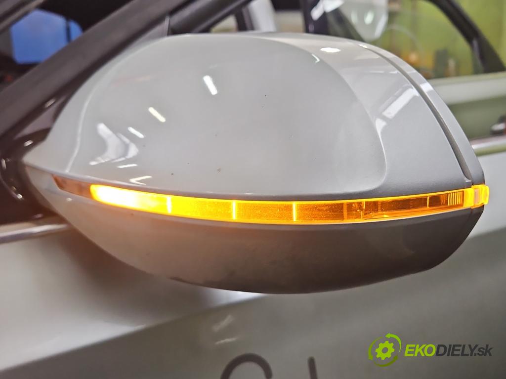 Audi A8 D4 2009-2017 2.0 TFSI 211KM automatic 155 kW 1984 cm3 4- zrkadlo ľavé  (Kľučka dverí ostatné)