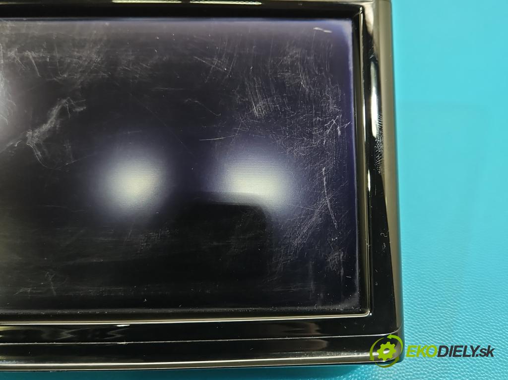 Audi A8 D4 2009-2017 2.0 TFSI 211KM automatic 155 kW 1984 cm3 4- displej 4H0919604F (Přístrojová deska)