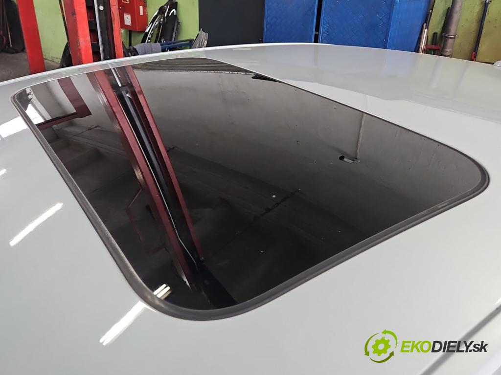 Audi A8 D4 2009-2017 2.0 TFSI 211KM automatic 155 kW 1984 cm3 4- Střešní okno: 4H0877041 (Sklo karoserie)