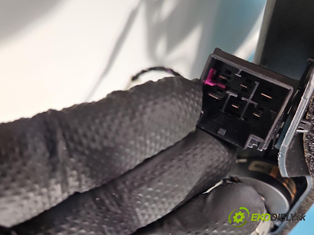 Audi A8 D4 2009-2017 2.0 TFSI 211KM automatic 155 kW 1984 cm3 4- Střešní okno: 4H0877041 (Sklo karosérie)