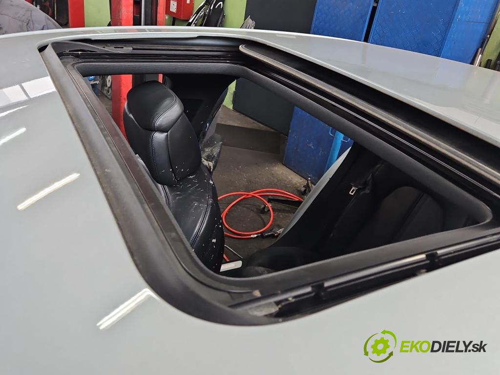 Audi A8 D4 2009-2017 2.0 TFSI 211KM automatic 155 kW 1984 cm3 4- Střešní okno: 4H0877041 (Sklo karosérie)