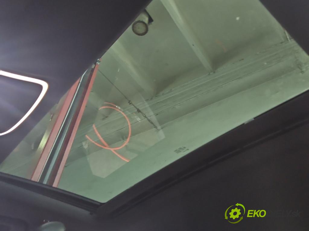 Audi A8 D4 2009-2017 2.0 TFSI 211KM automatic 155 kW 1984 cm3 4- Střešní okno: 4H0877041 (Sklo karosérie)