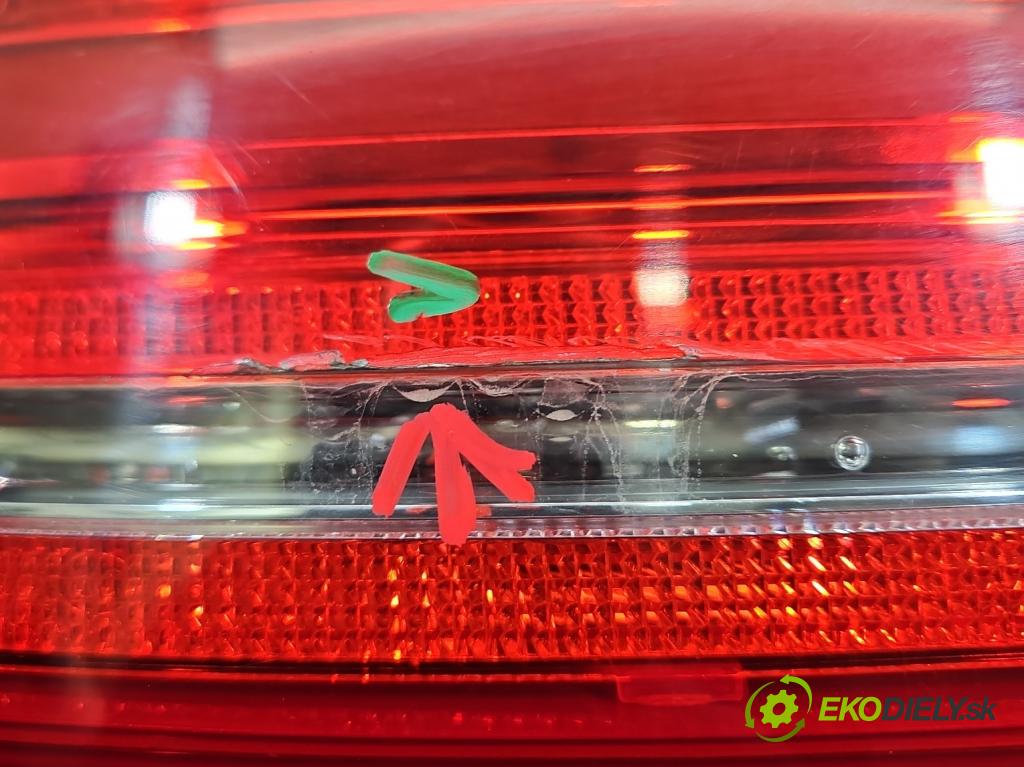 Audi A8 D4 2009-2017 2.0 TFSI 211KM automatic 155 kW 1984 cm3 4- svetlo / reflektor zadné ľavé 4H0945095 (Kľučka dverí ostatné)