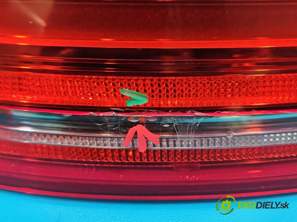 Audi A8 D4 2009-2017 2.0 TFSI 211KM automatic 155 kW 1984 cm3 4- svetlo / reflektor zadné ľavé 4H0945095 (Kľučka dverí ostatné)