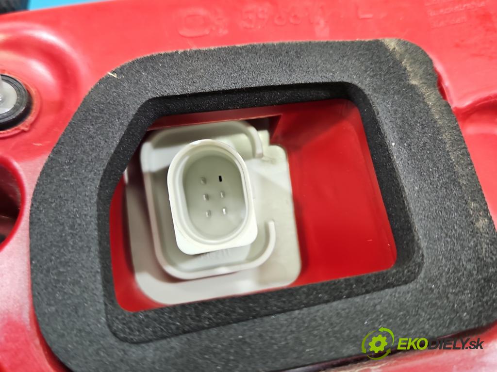 Audi A8 D4 2009-2017 2.0 TFSI 211KM automatic 155 kW 1984 cm3 4- svetlo / reflektor zadné ľavé 4H0945093 (Kľučka dverí ostatné)