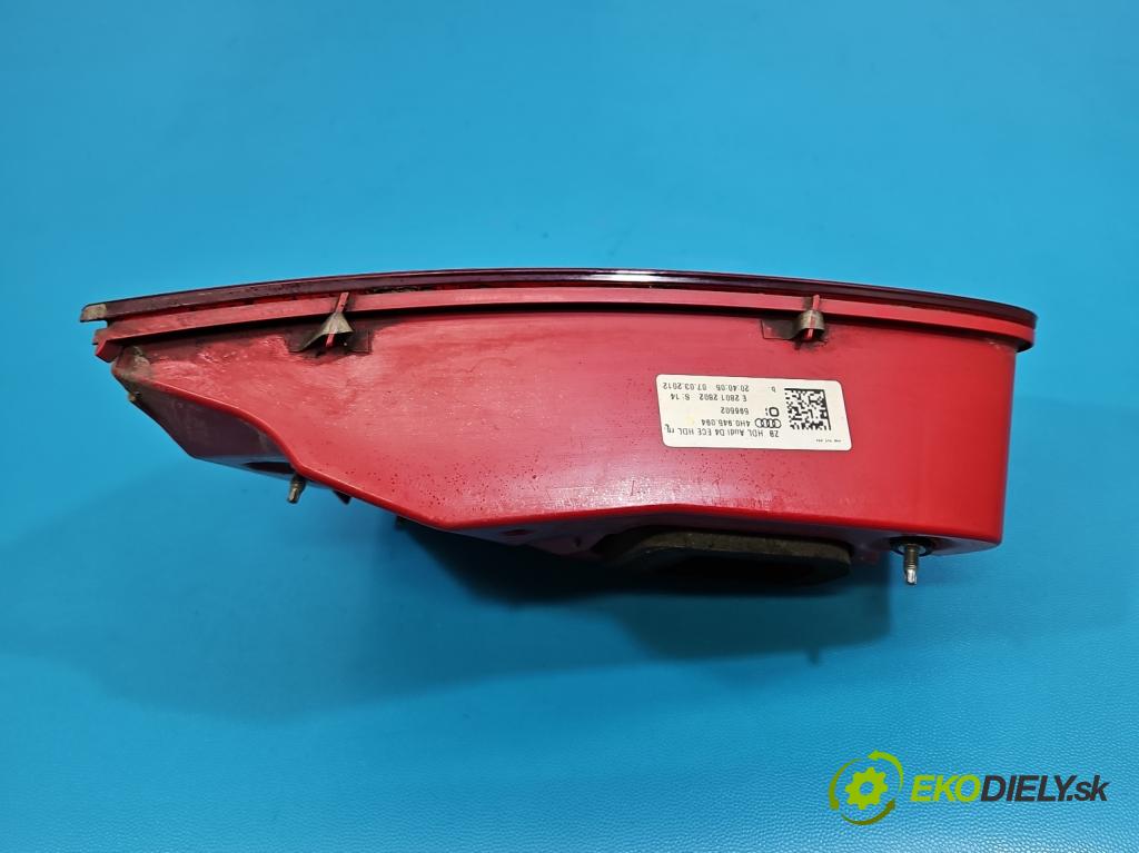 Audi A8 D4 2009-2017 2.0 TFSI 211KM automatic 155 kW 1984 cm3 4- svetlo / reflektor zadné pravé 4H0945094 (Kľučka dverí ostatné)