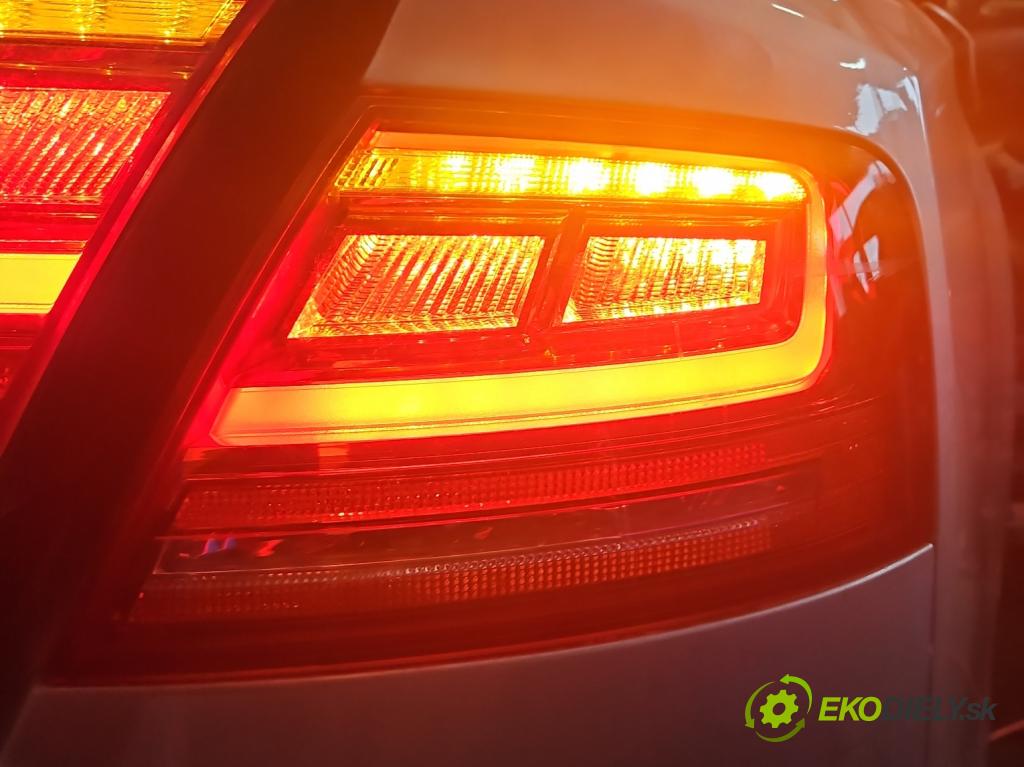 Audi A8 D4 2009-2017 2.0 TFSI 211KM automatic 155 kW 1984 cm3 4- svetlo / reflektor zadné pravé 4H0945096 (Kľučka dverí ostatné)