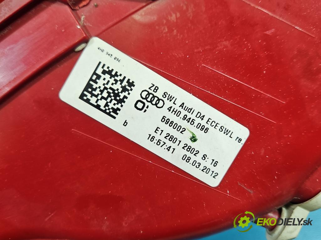 Audi A8 D4 2009-2017 2.0 TFSI 211KM automatic 155 kW 1984 cm3 4- svetlo / reflektor zadné pravé 4H0945096 (Kľučka dverí ostatné)