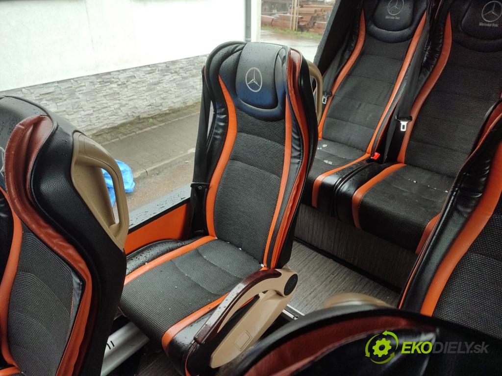 Mercedes Sprinter II 906 2006-  3.0d 190 HP automatic 140 kW 2987 cm3 5- sedačke: komplet