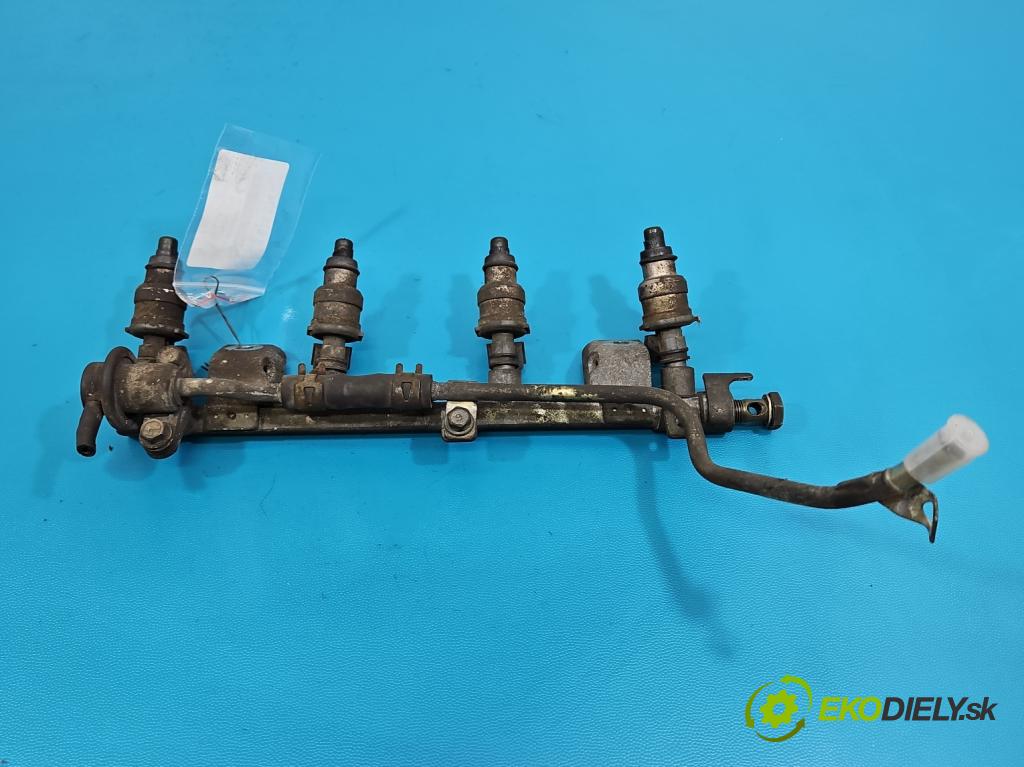 Daihatsu Feroza 1.6 16V 95 HP manual 70 kW 1589 cm3 3- vstrek 195500-2040 (Vstrekovač paliva)